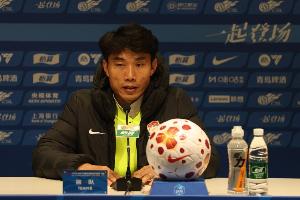 青岛西海岸在最近五场中超主场比赛中全部战平,为中超之最配图