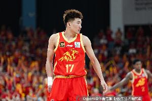 媒体人:大秋塔克布朗砍79分 林秉圣X因素 王博下半场弃用孙铭徽配图