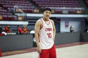 敢打敢拼能里能外！王俊杰NCAA归来表现不俗 场上表现自信效率高配图