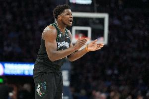 Windhorst：爱德华兹对球队阵容存在疑问 他希望这些疑问得到解答配图