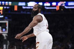 欢迎来到NBA时刻？埃奇库姆：防莫兰特被轰40分 被哈登骗犯规！配图