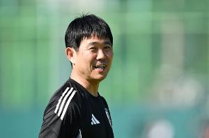 日媒:日本队与U19进行非公开热身赛,并演练了点球大战配图